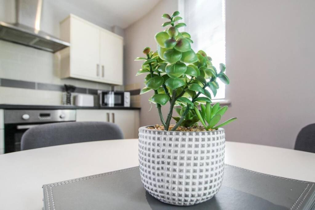Primeee Location! - Modern Central Apartment Bristol Exterior photo